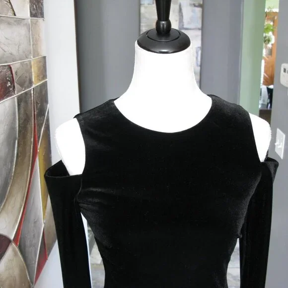 New Calvin Klein Black Cold Shoulder Dress Size 2 - Picture 2 of 5